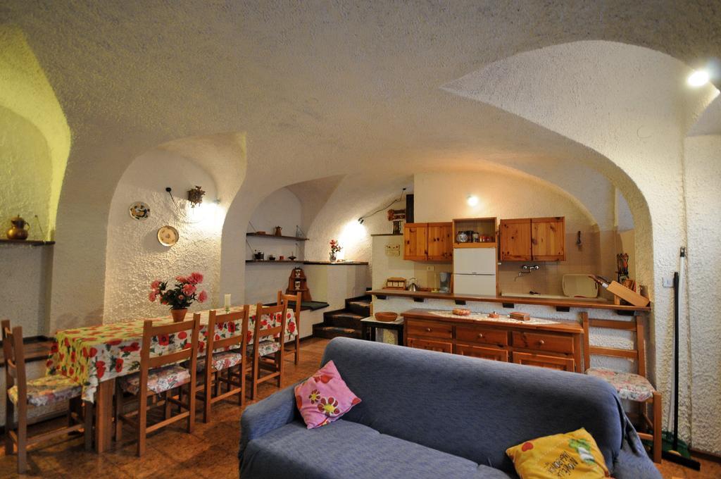 Casa Anna Villa Pieve Di Ledro Rom bilde
